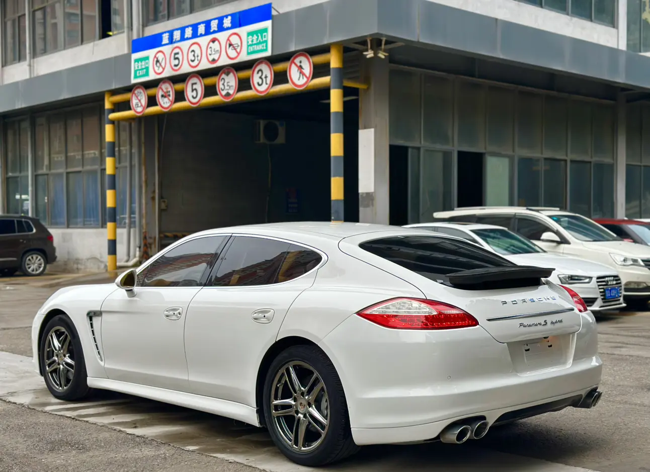 Porsche Panamera