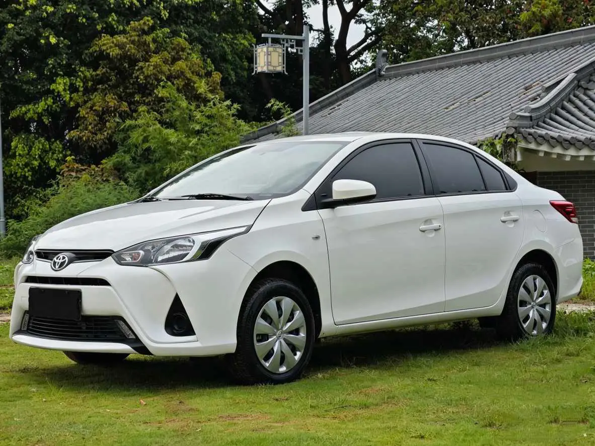 Toyota YARiS L Enjoy