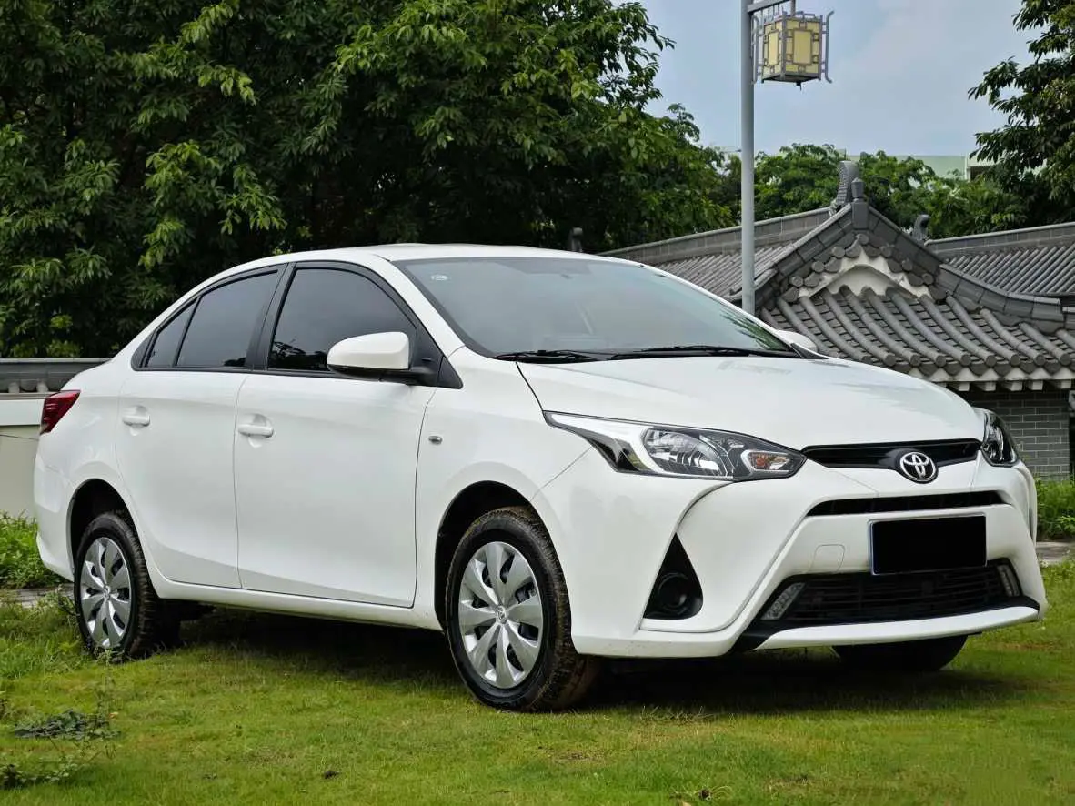 Toyota YARiS L Enjoy