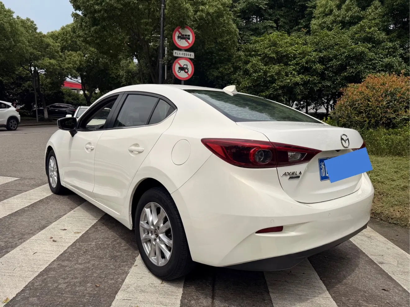 Mazda Axela