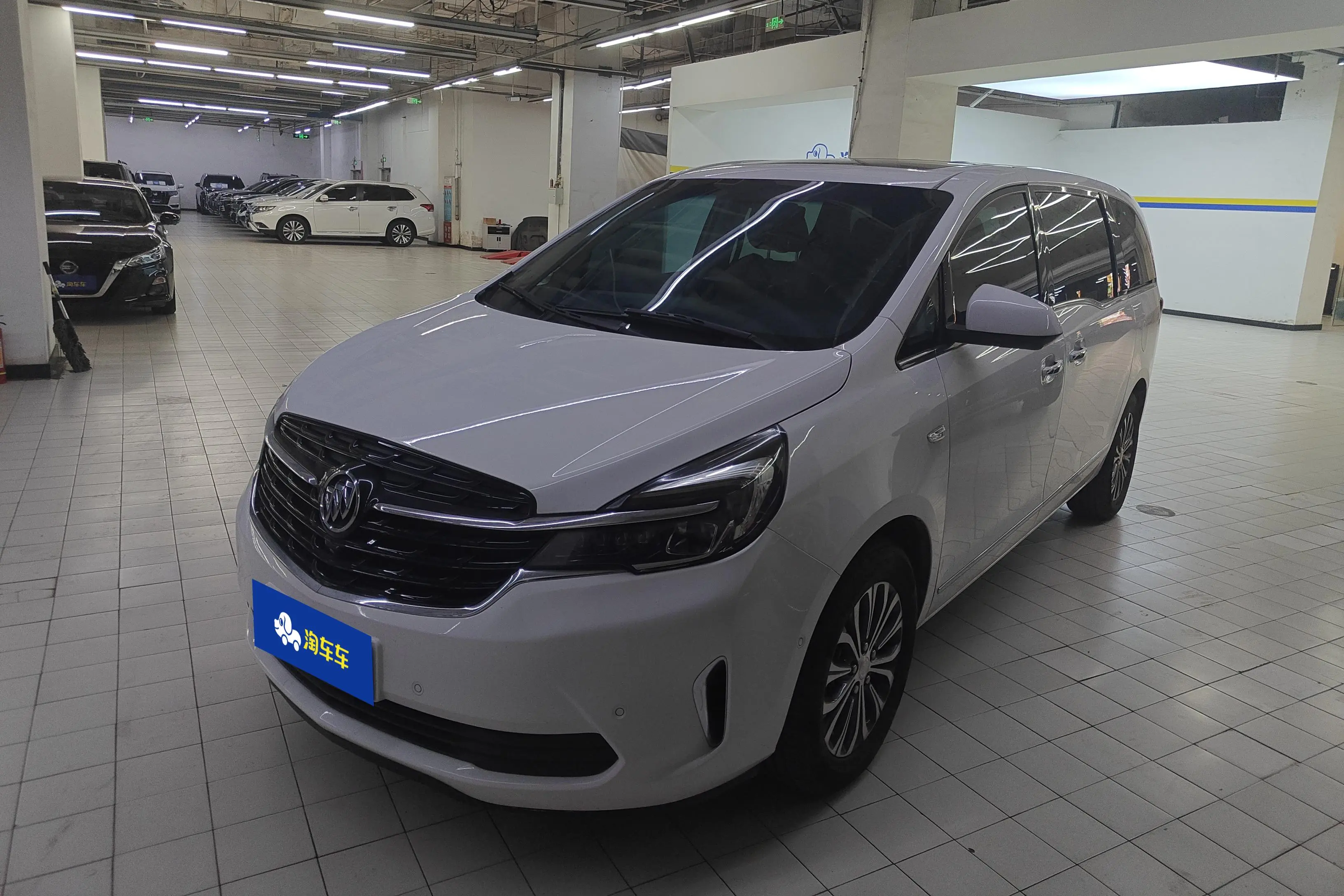 Buick GL8