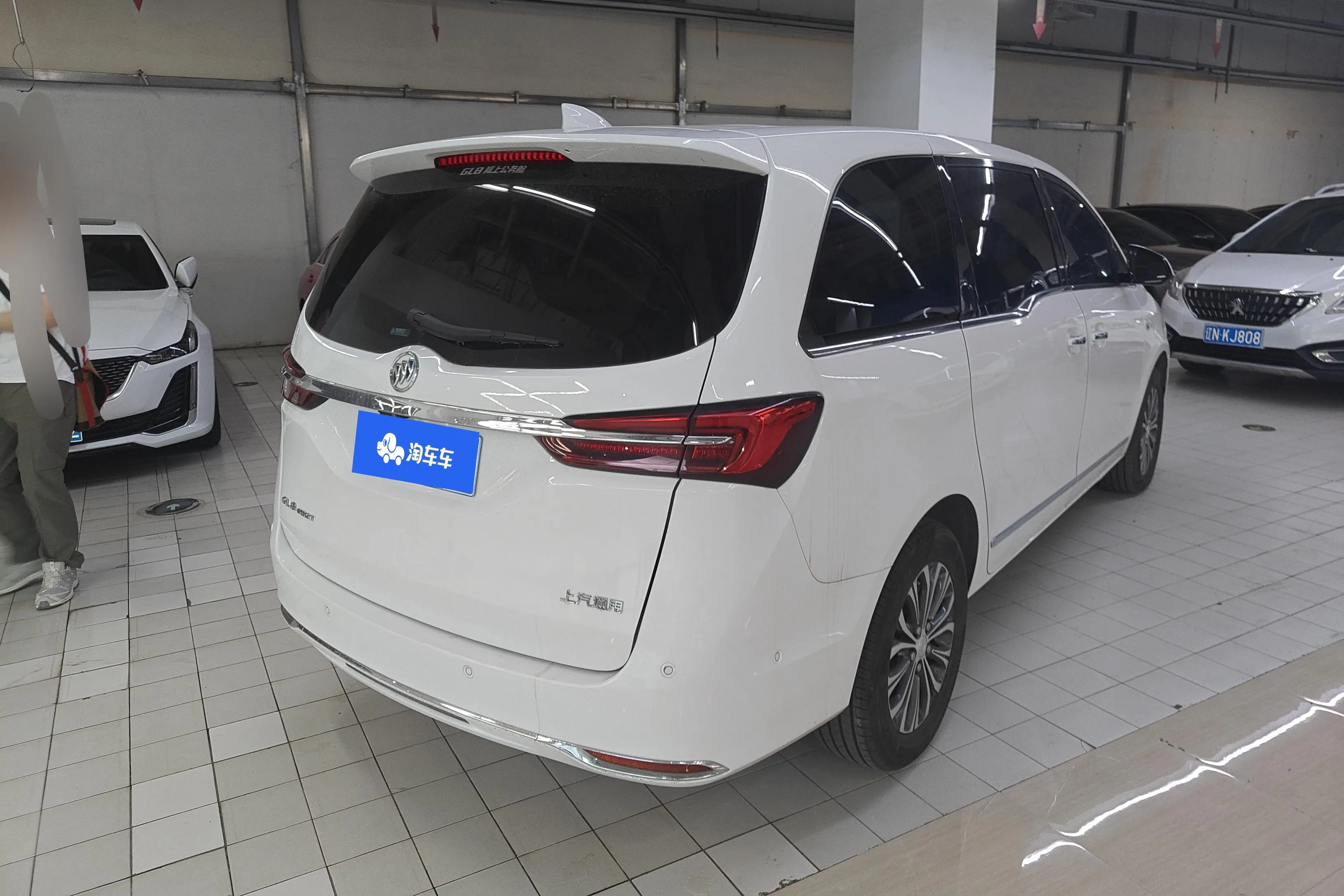 Buick GL8