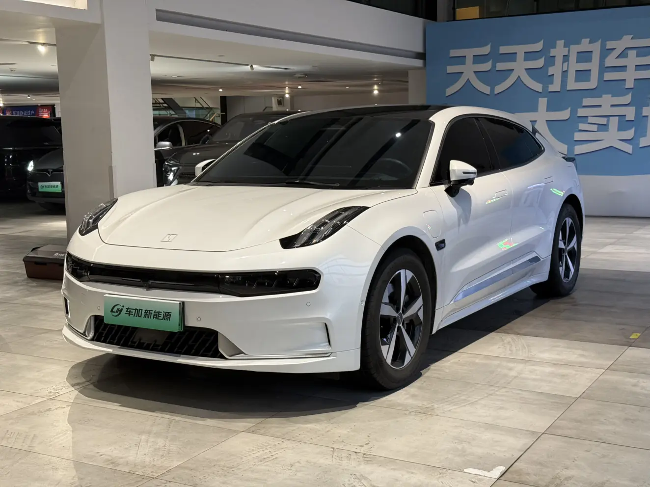 ZEEKR 001