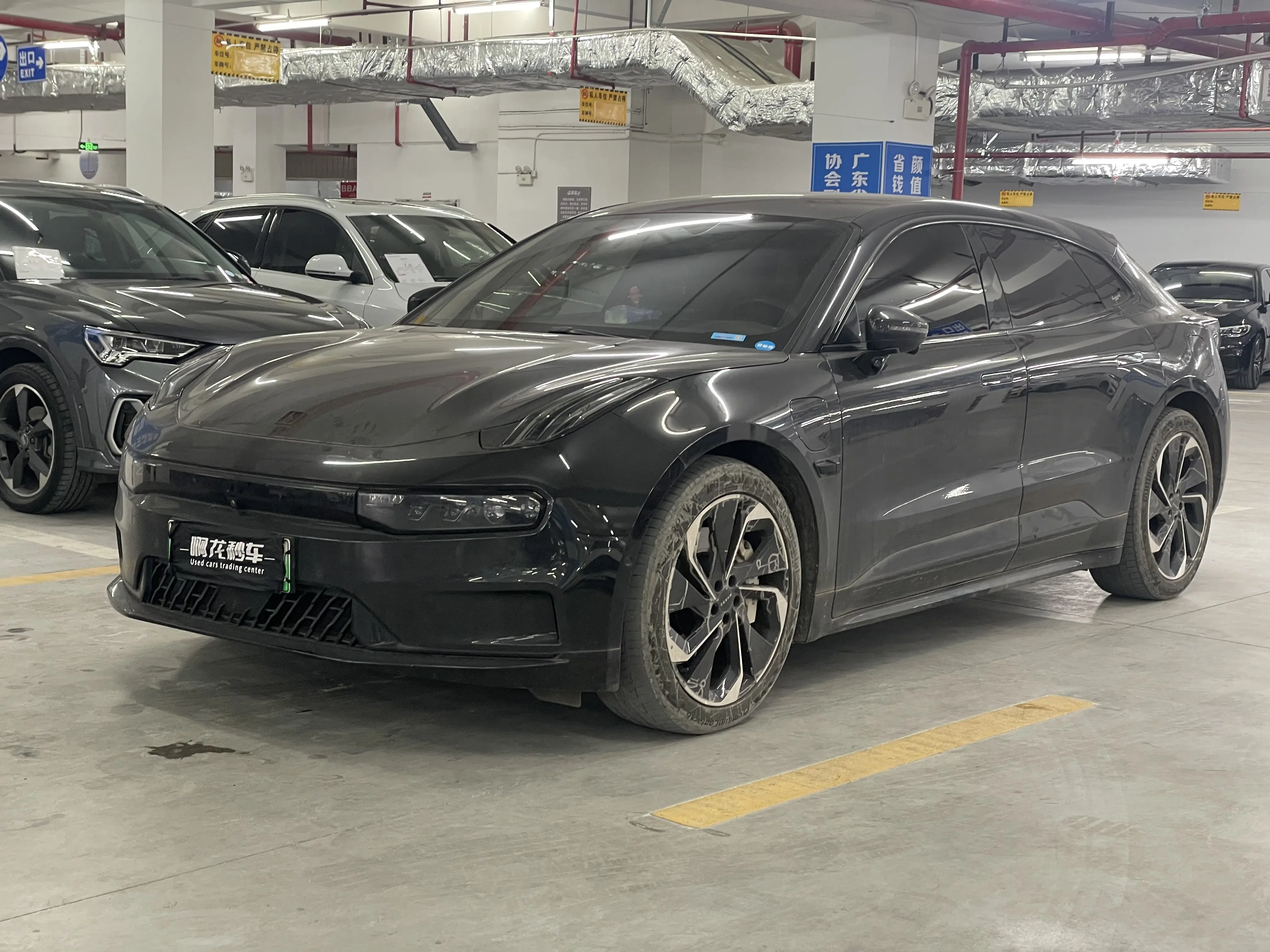 ZEEKR 001