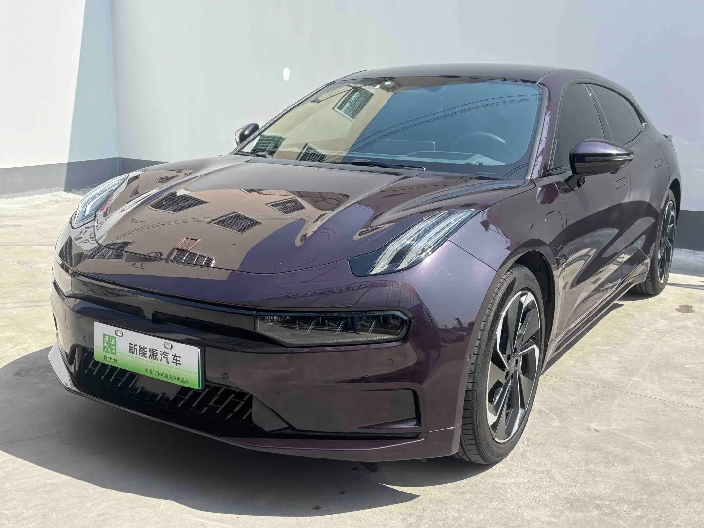 ZEEKR 001