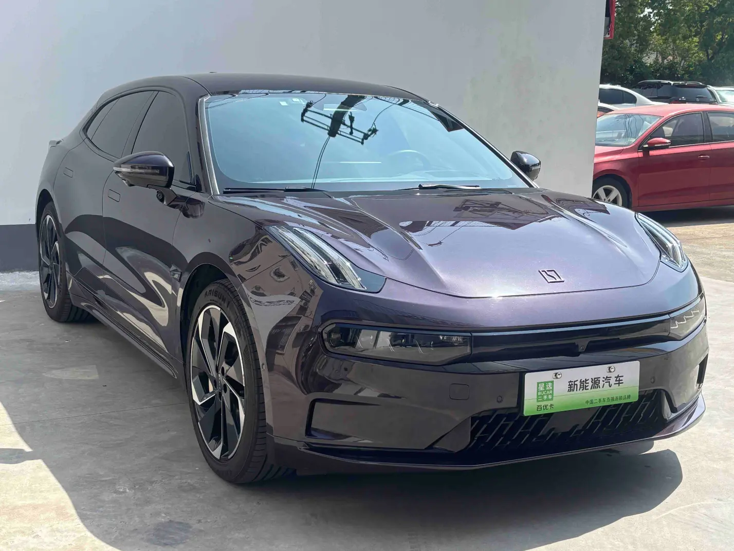 ZEEKR 001