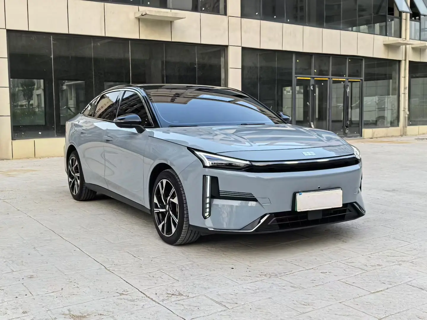 Geely Galaxy L6
