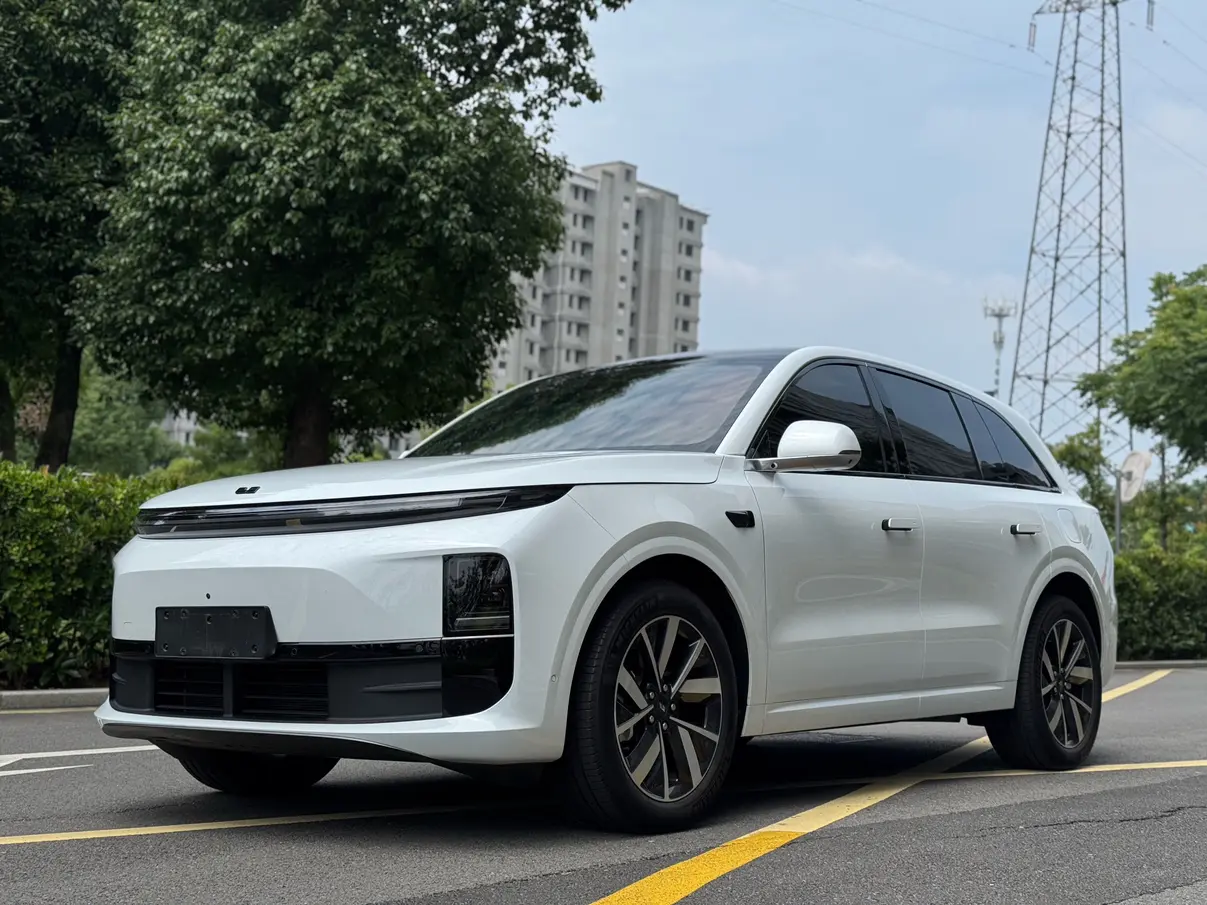 Lixiang L6