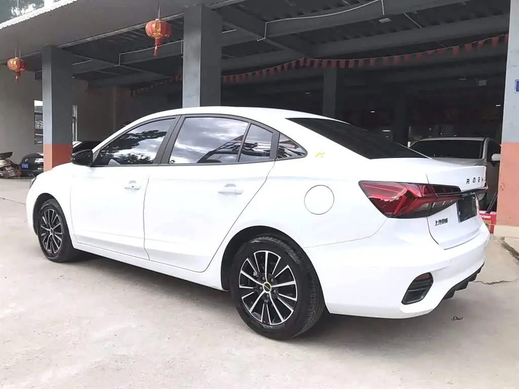 Roewe i5