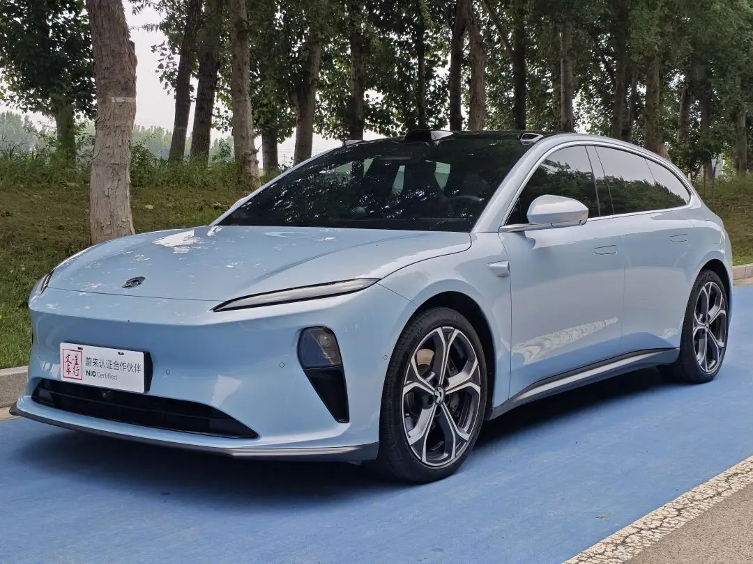 NIO ET5T