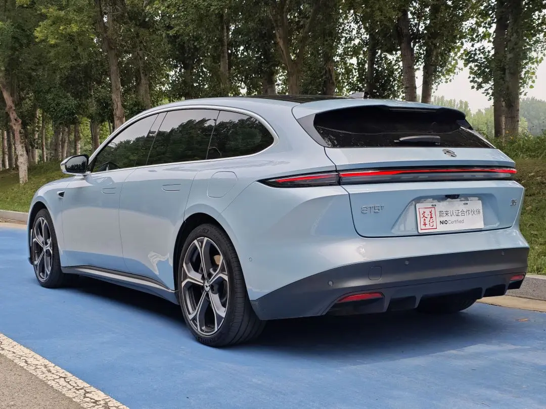 NIO ET5T
