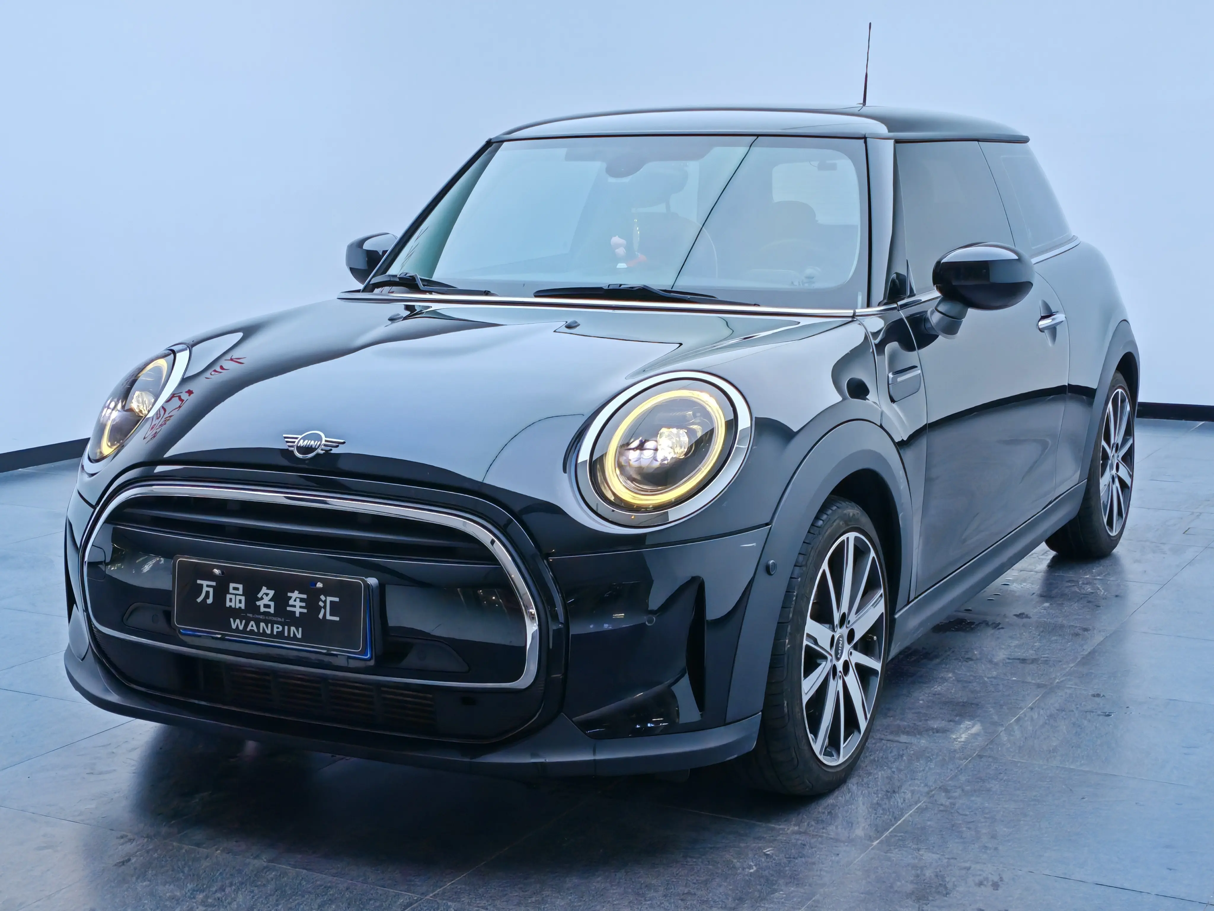 MINI 