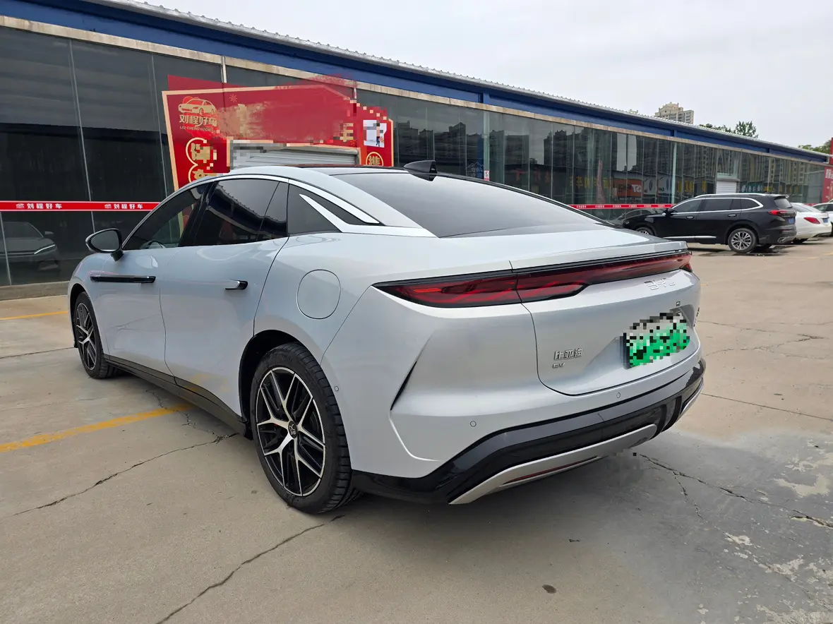 BYD Han L EV
