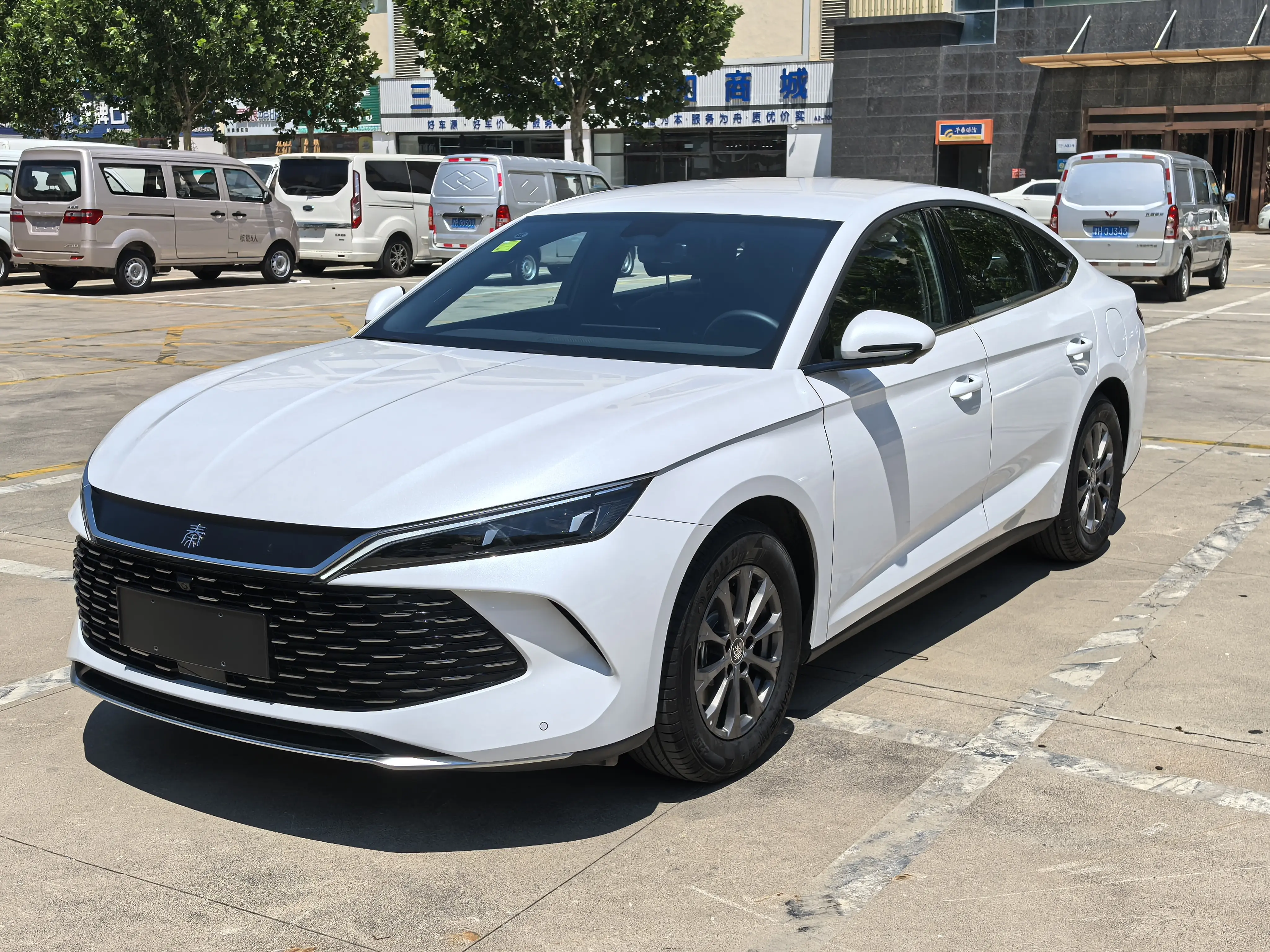 BYD Qin L DM