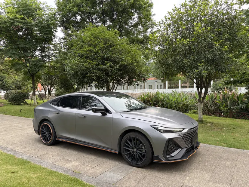 Changan UNI-V
