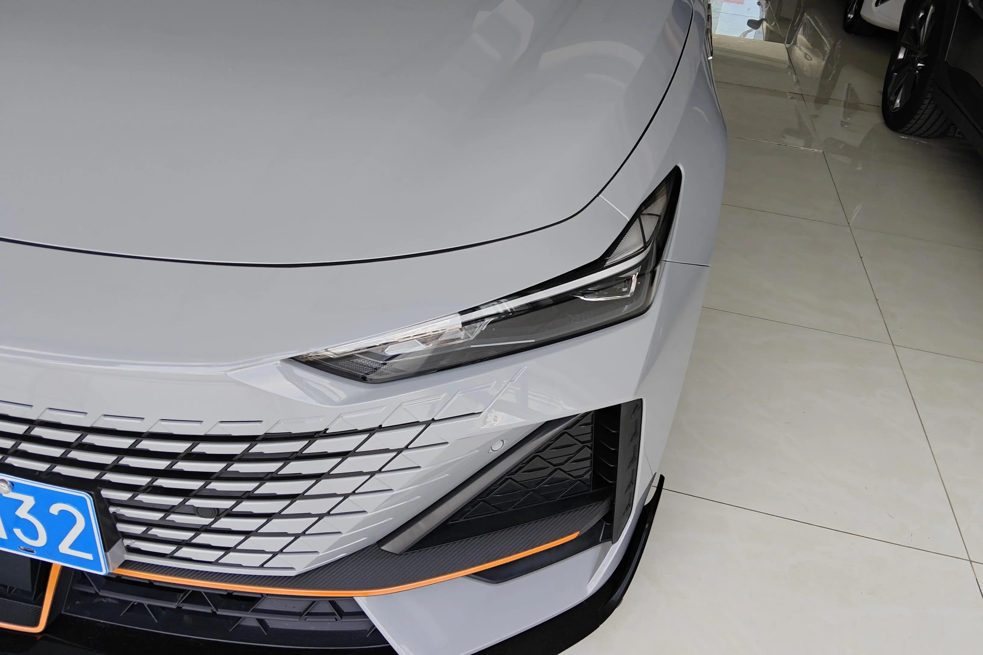 Changan UNI-V