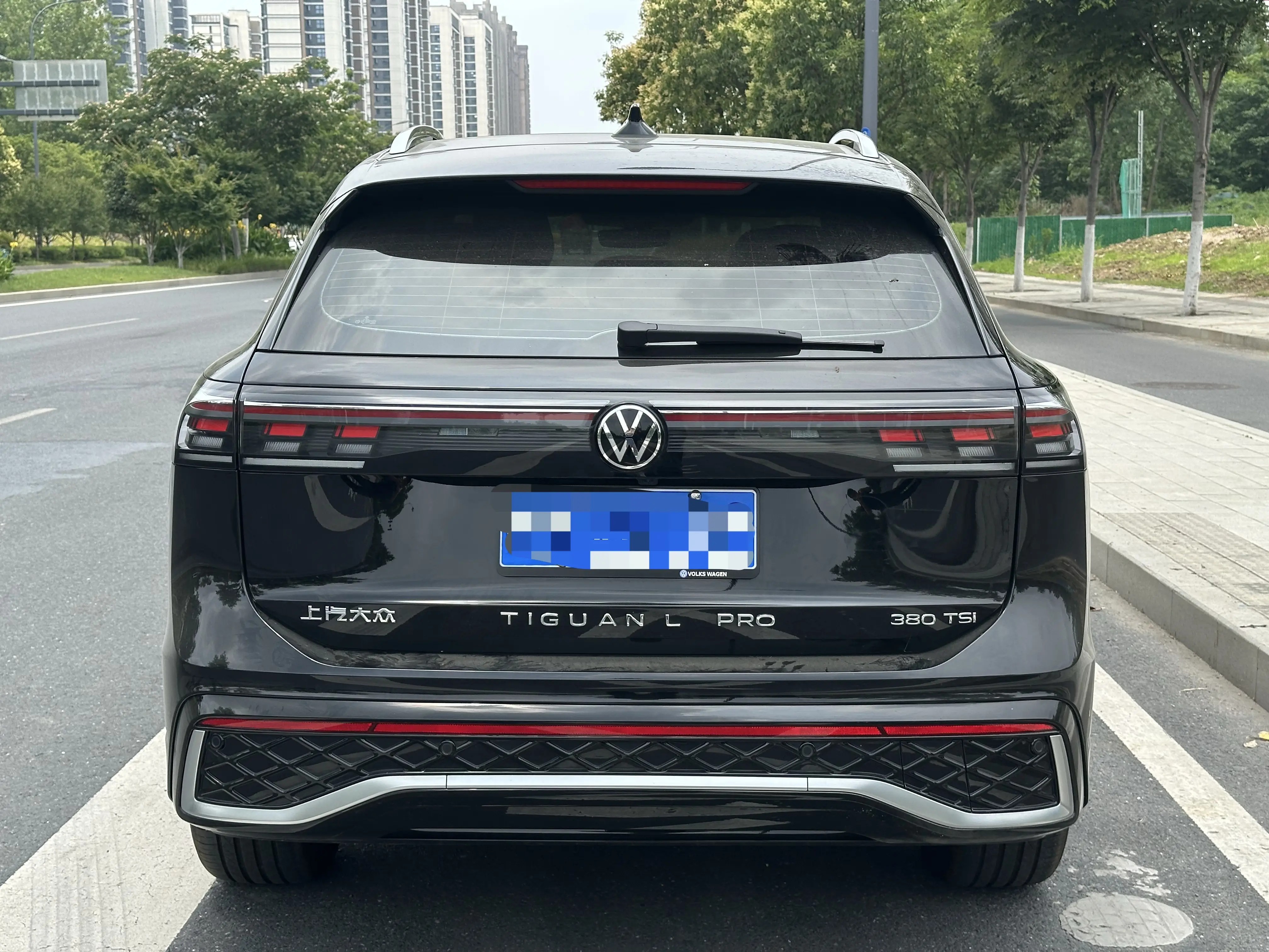 Volkswagen Tiguan L