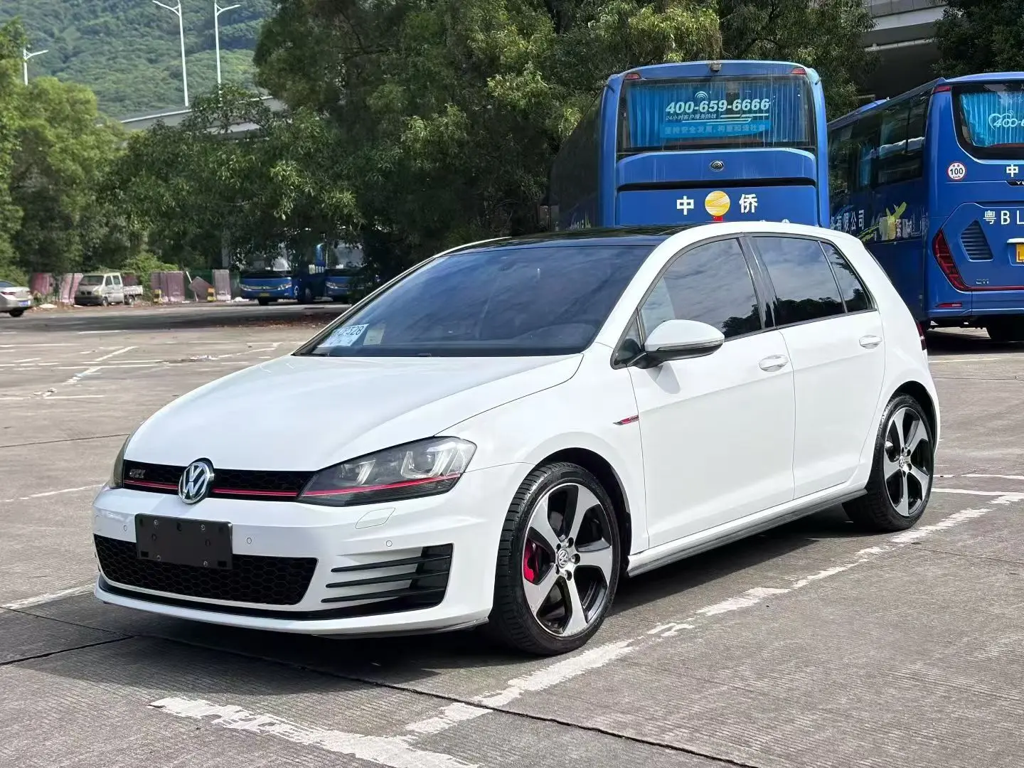 Volkswagen Golf GTI