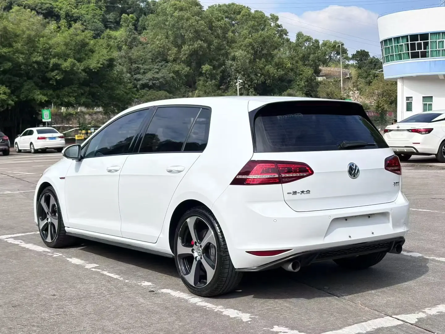 Volkswagen Golf GTI