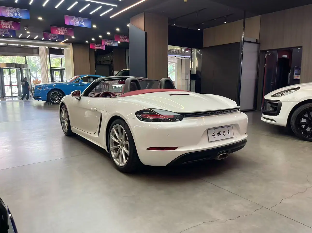 Porsche 718