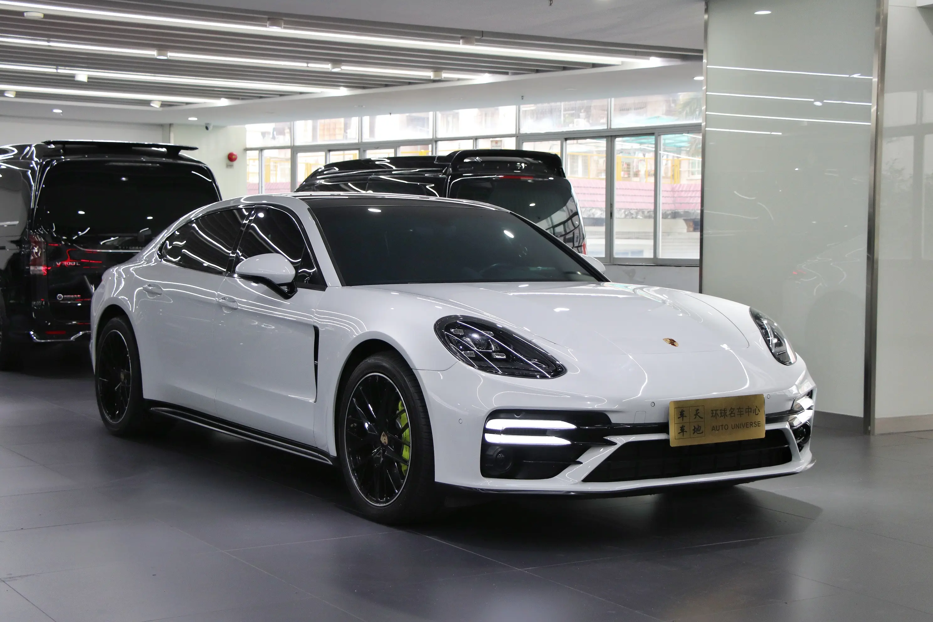 Porsche Panamera E-Hybrid