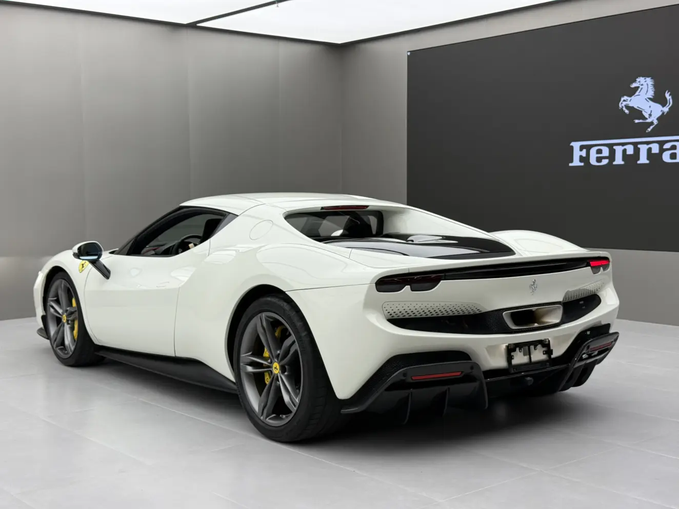 Ferrari 296