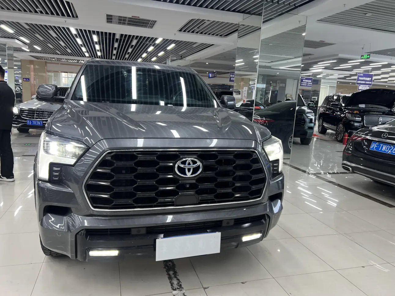 Toyota Sequoia