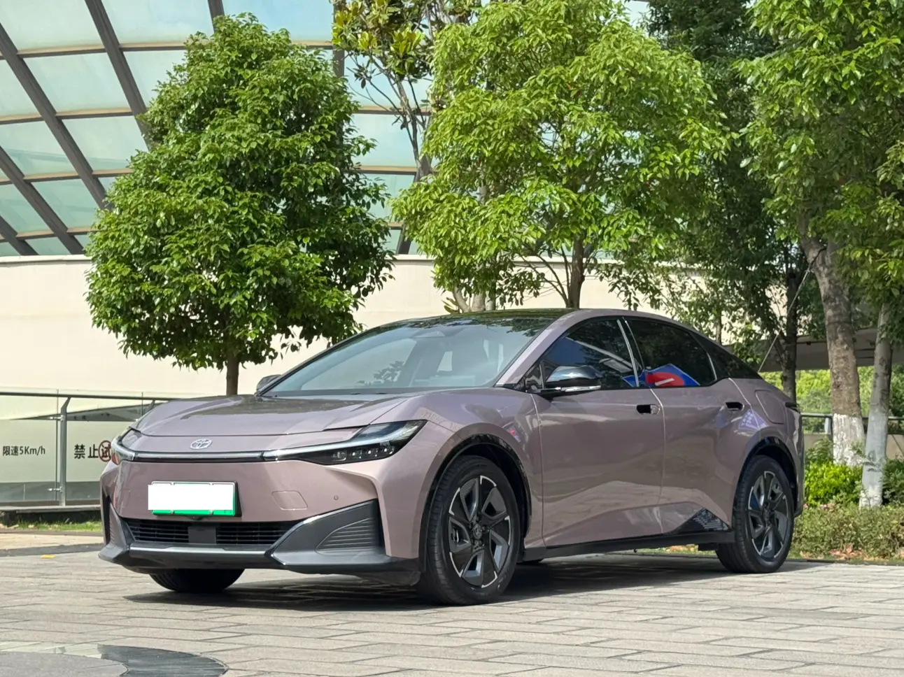 Toyota bZ