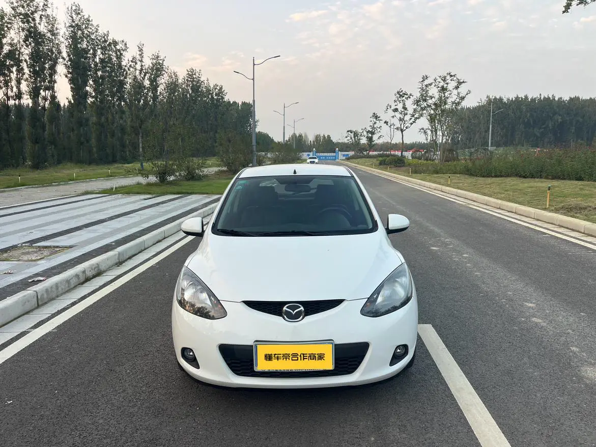 Mazda 2