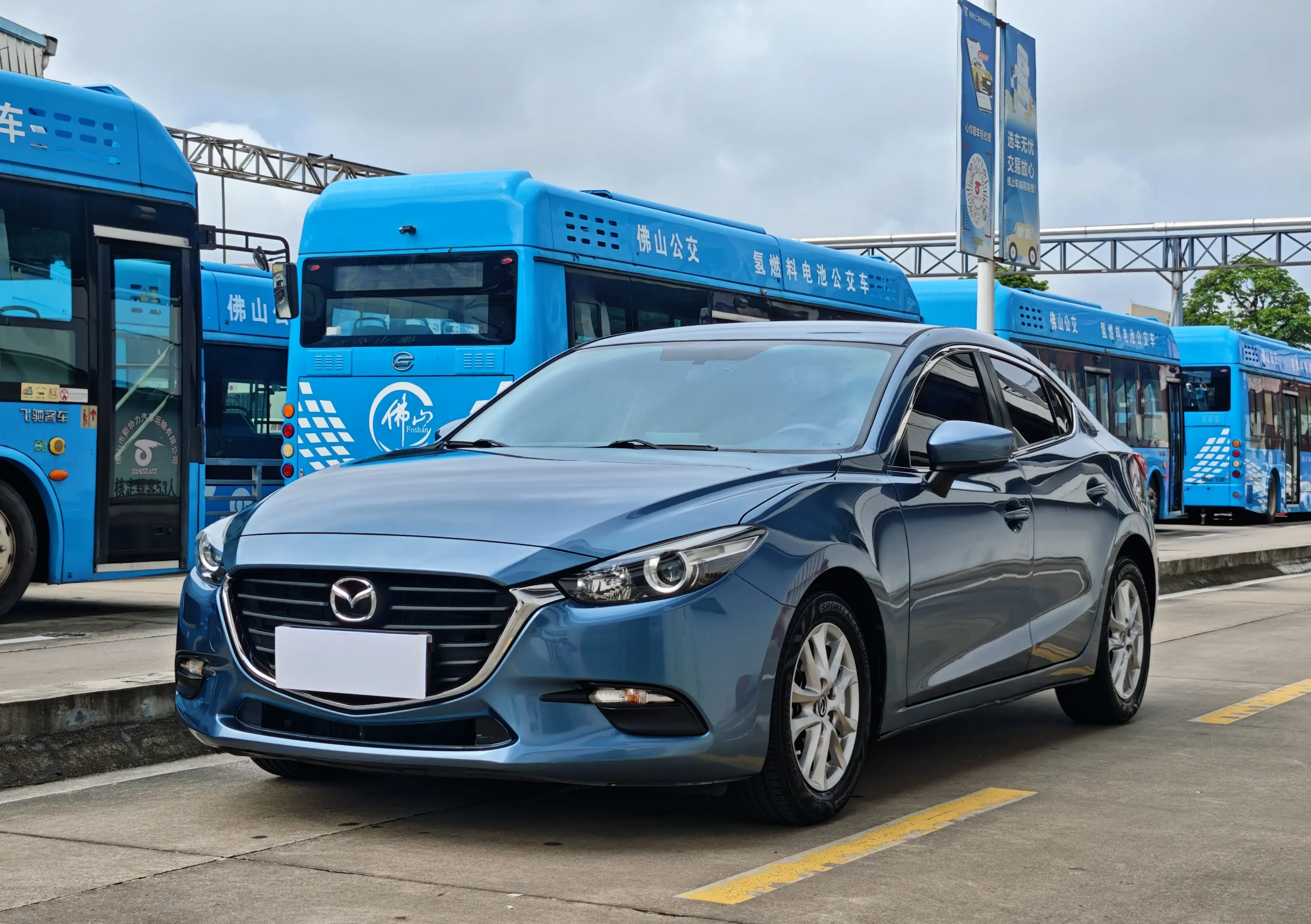 Mazda Axela