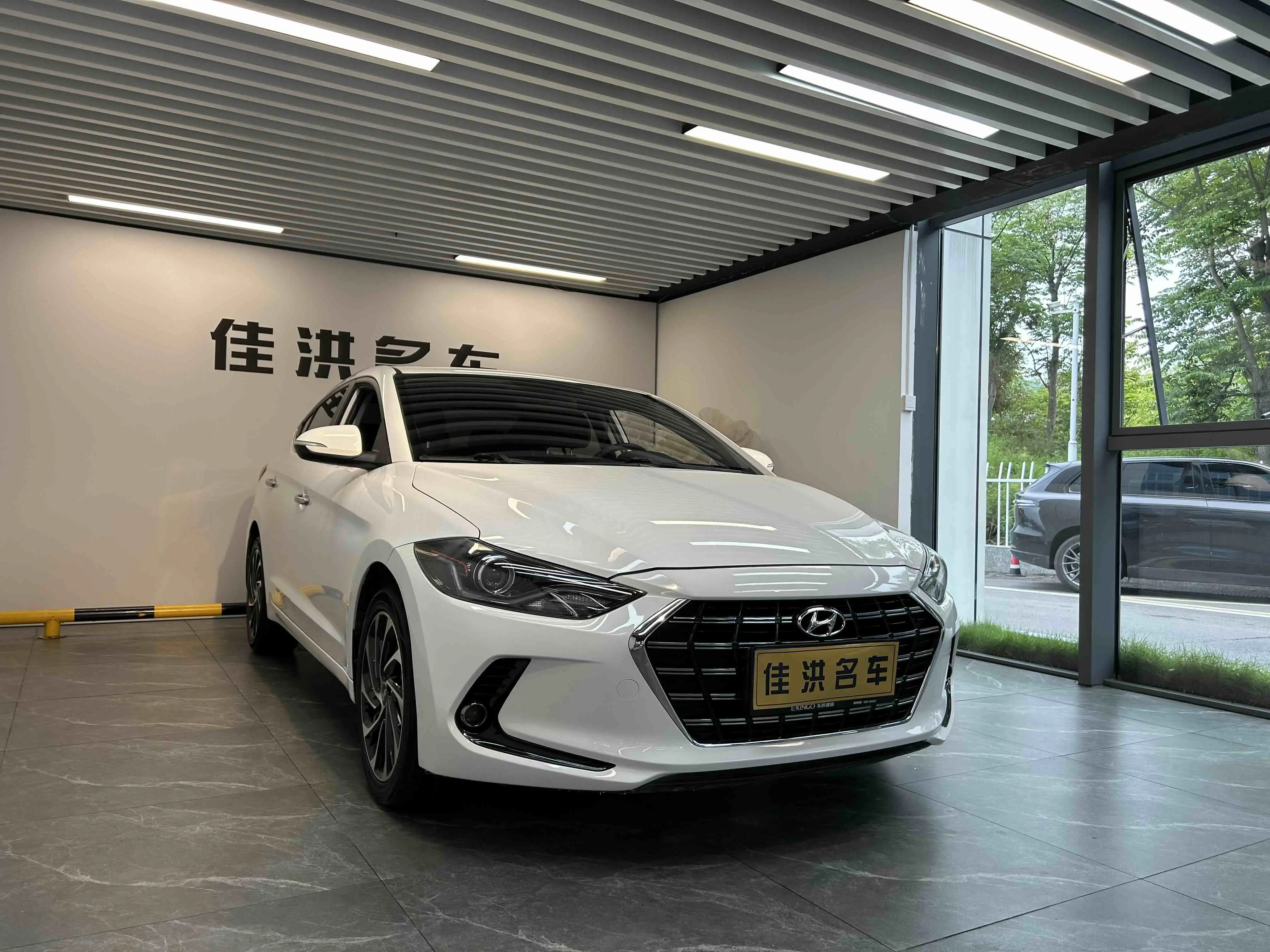 Hyundai Lead