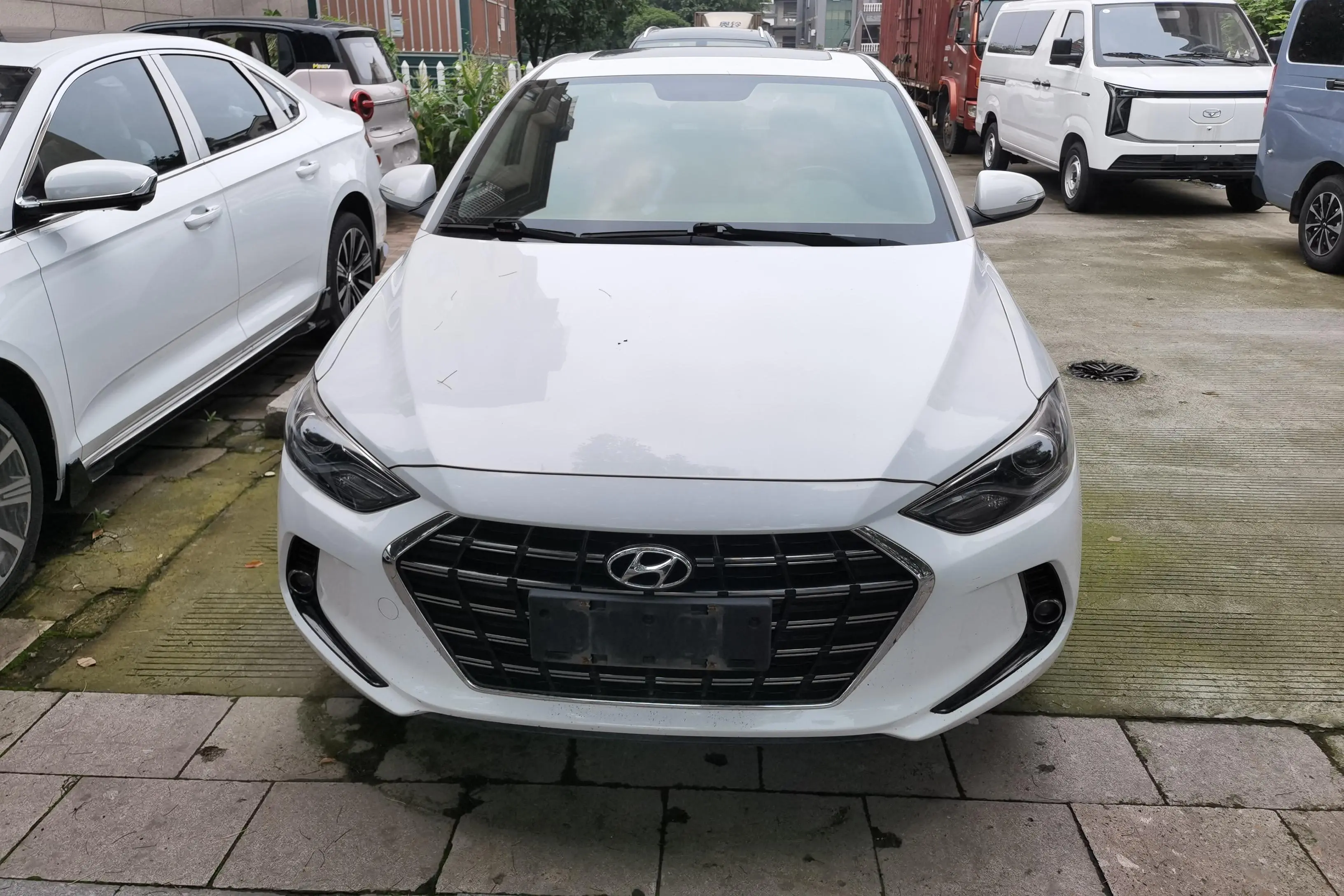 Hyundai Lead