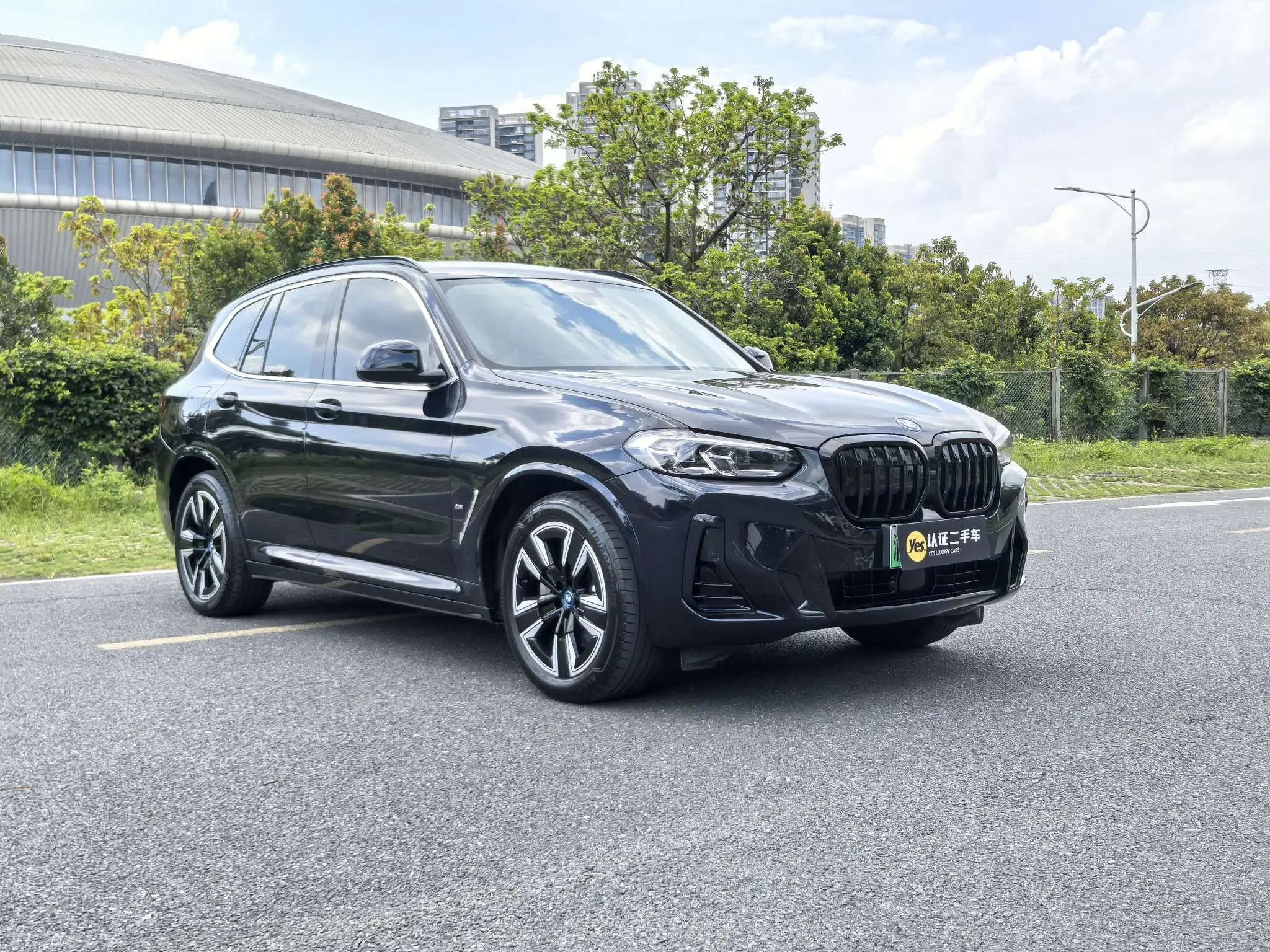BMW iX3