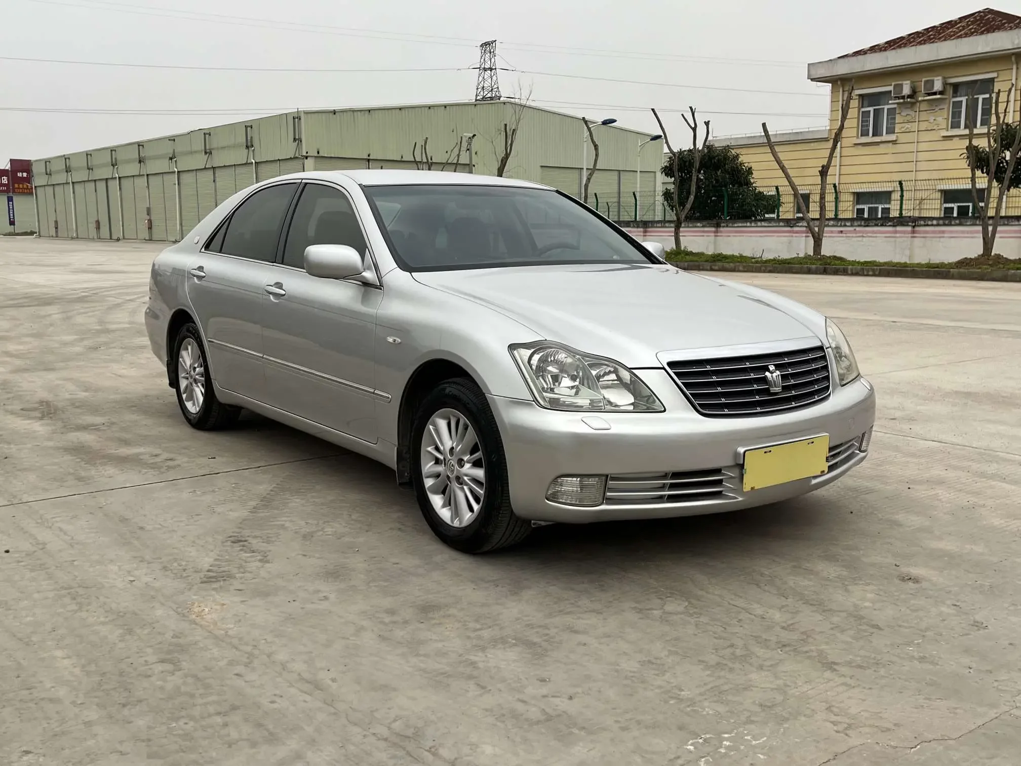 Toyota crown