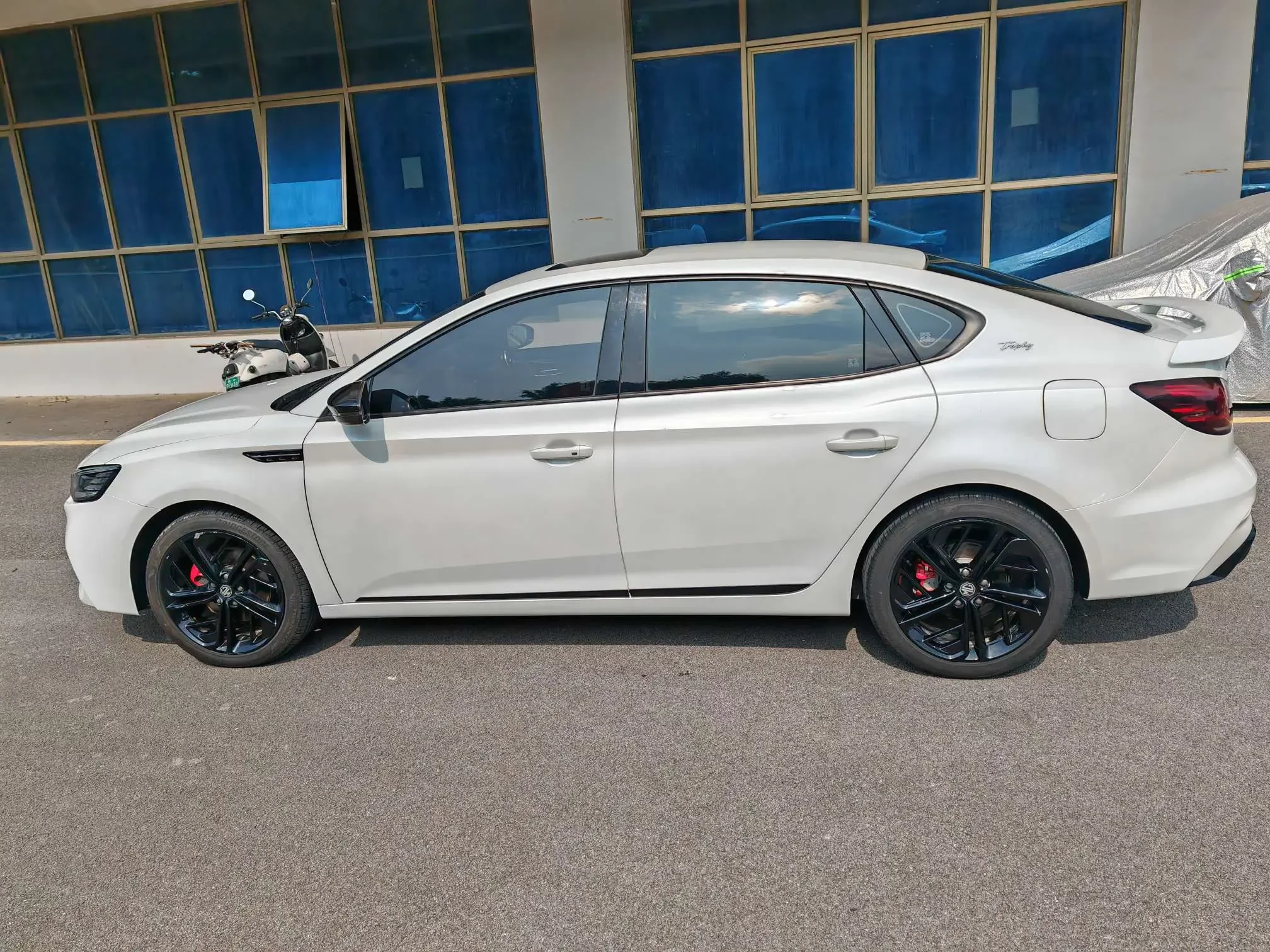 MG 6