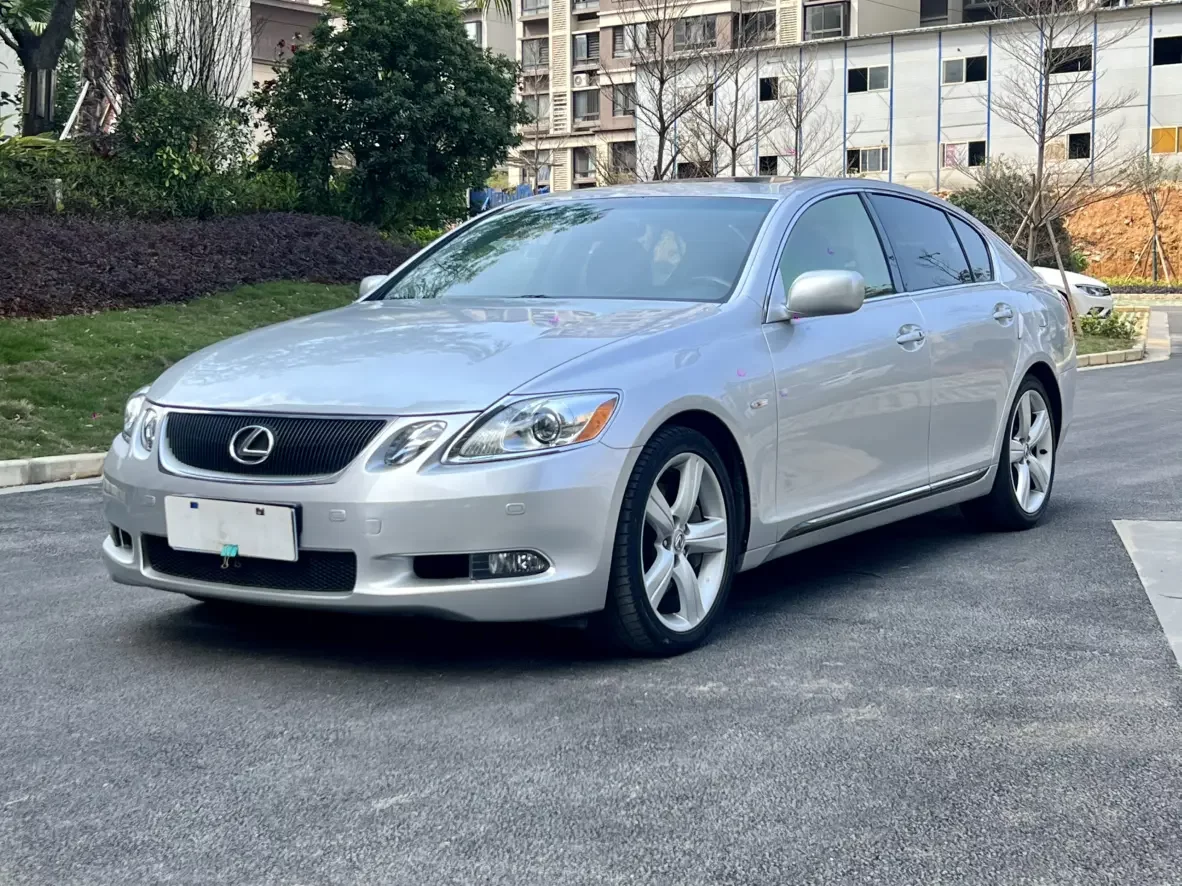 Lexus GS