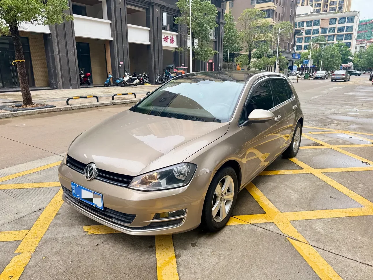 Volkswagen golf