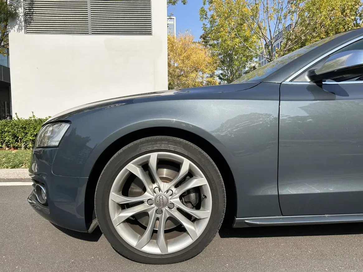 Audi S5