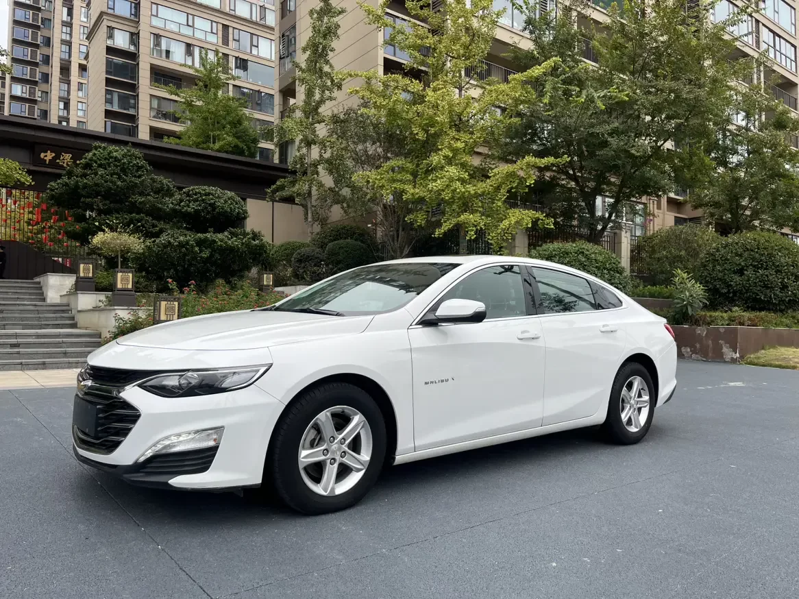 Chevrolet Malibu XL