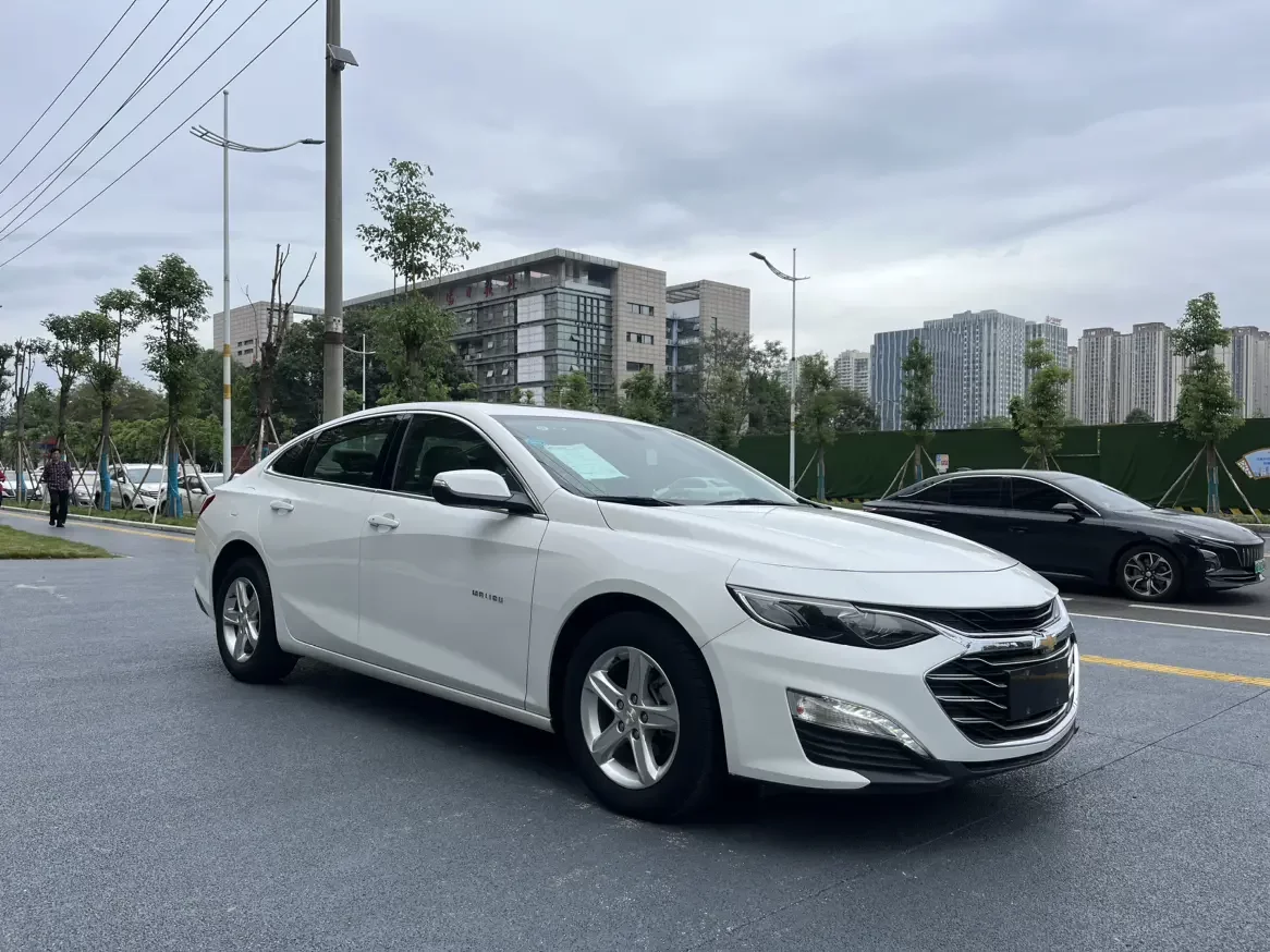 Chevrolet Malibu XL