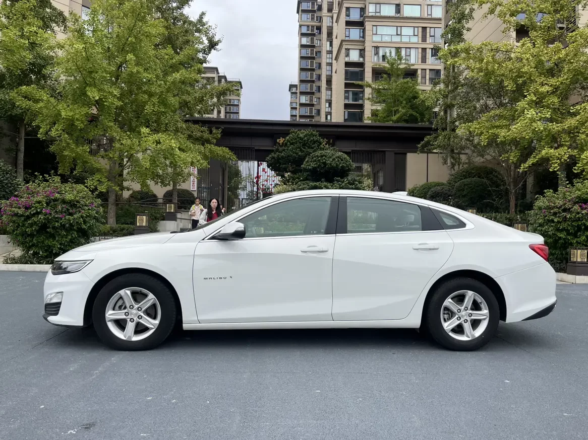 Chevrolet Malibu XL