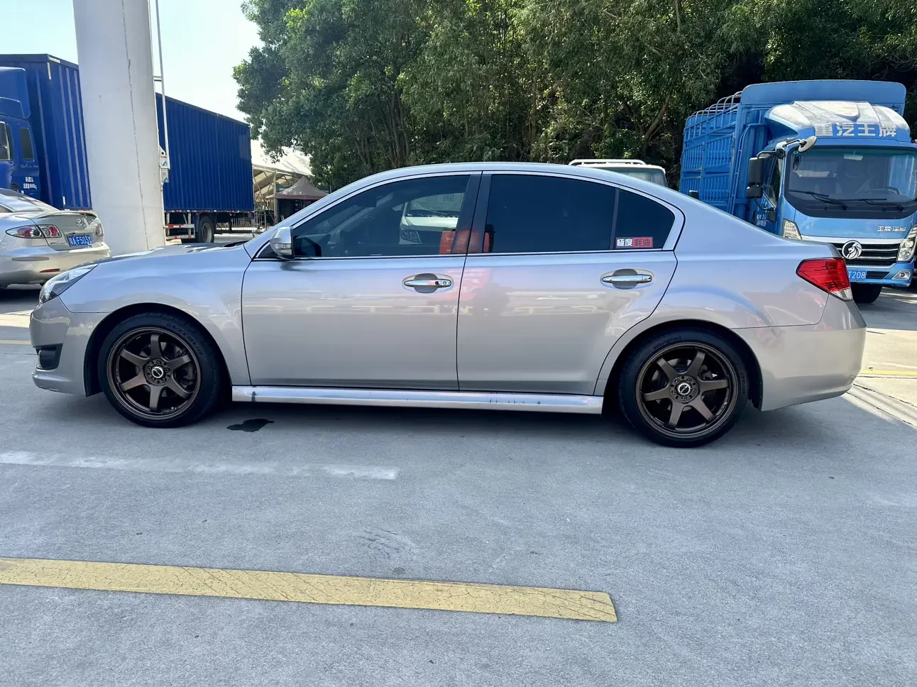 Subaru LEGACY