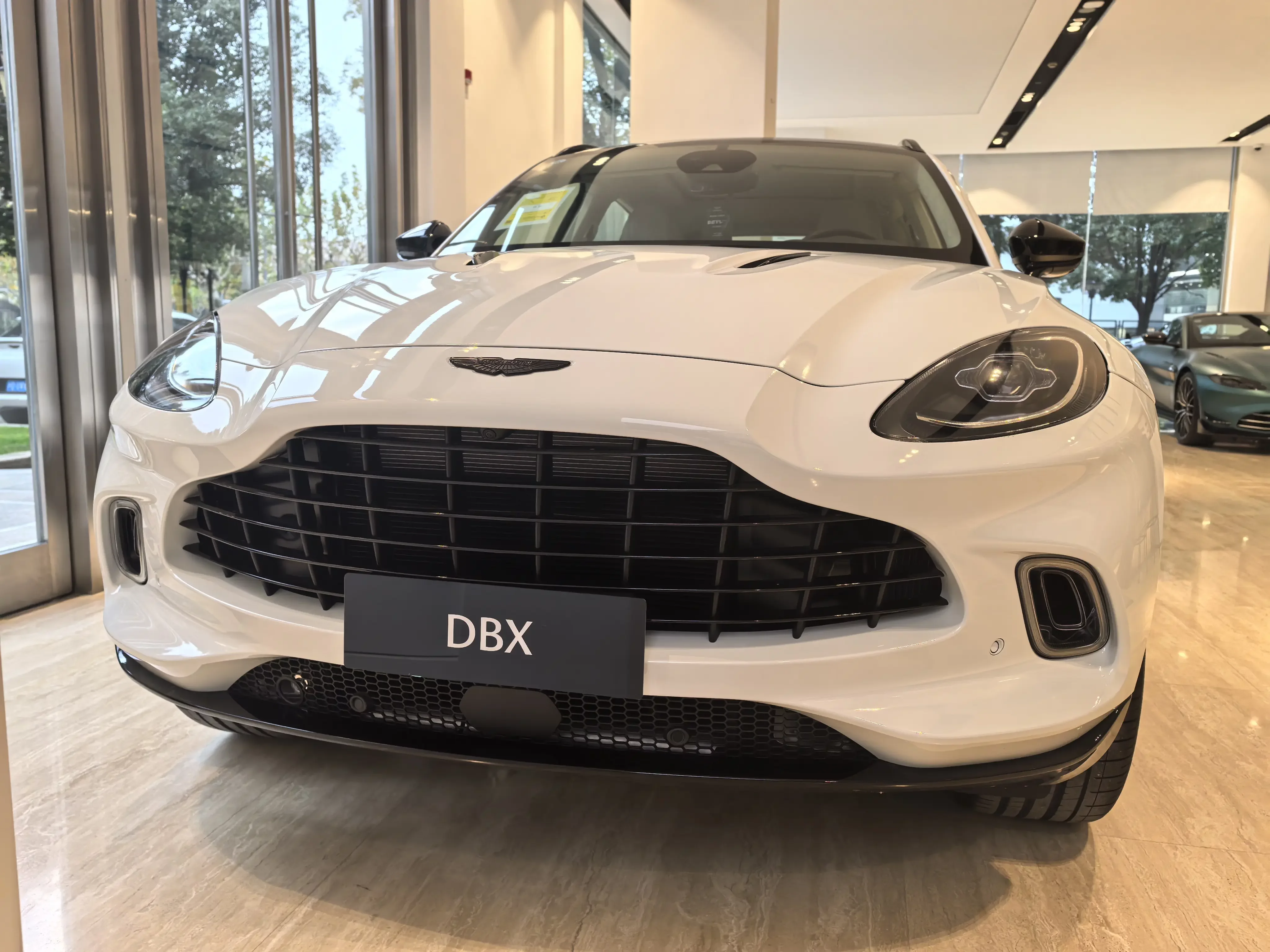 Aston Martin DBX