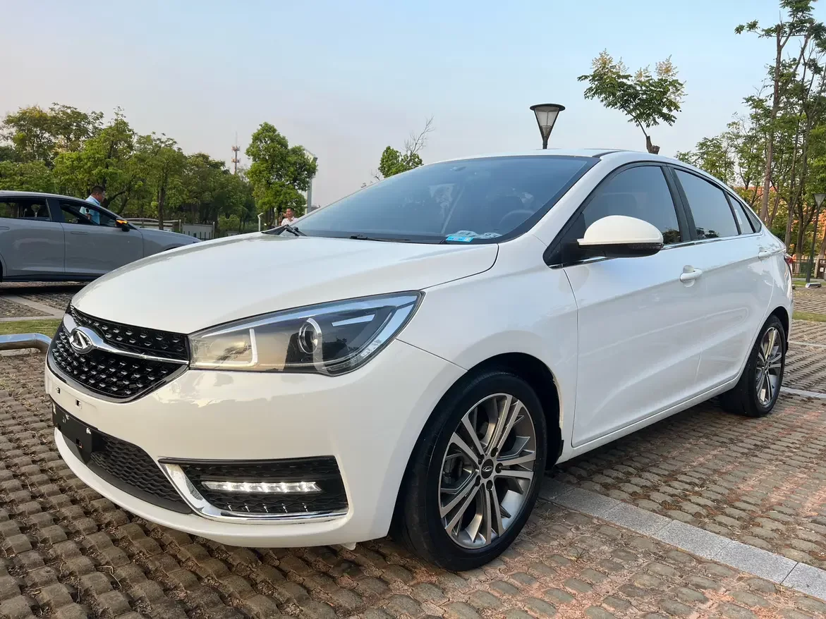 Chery Arrizo 5