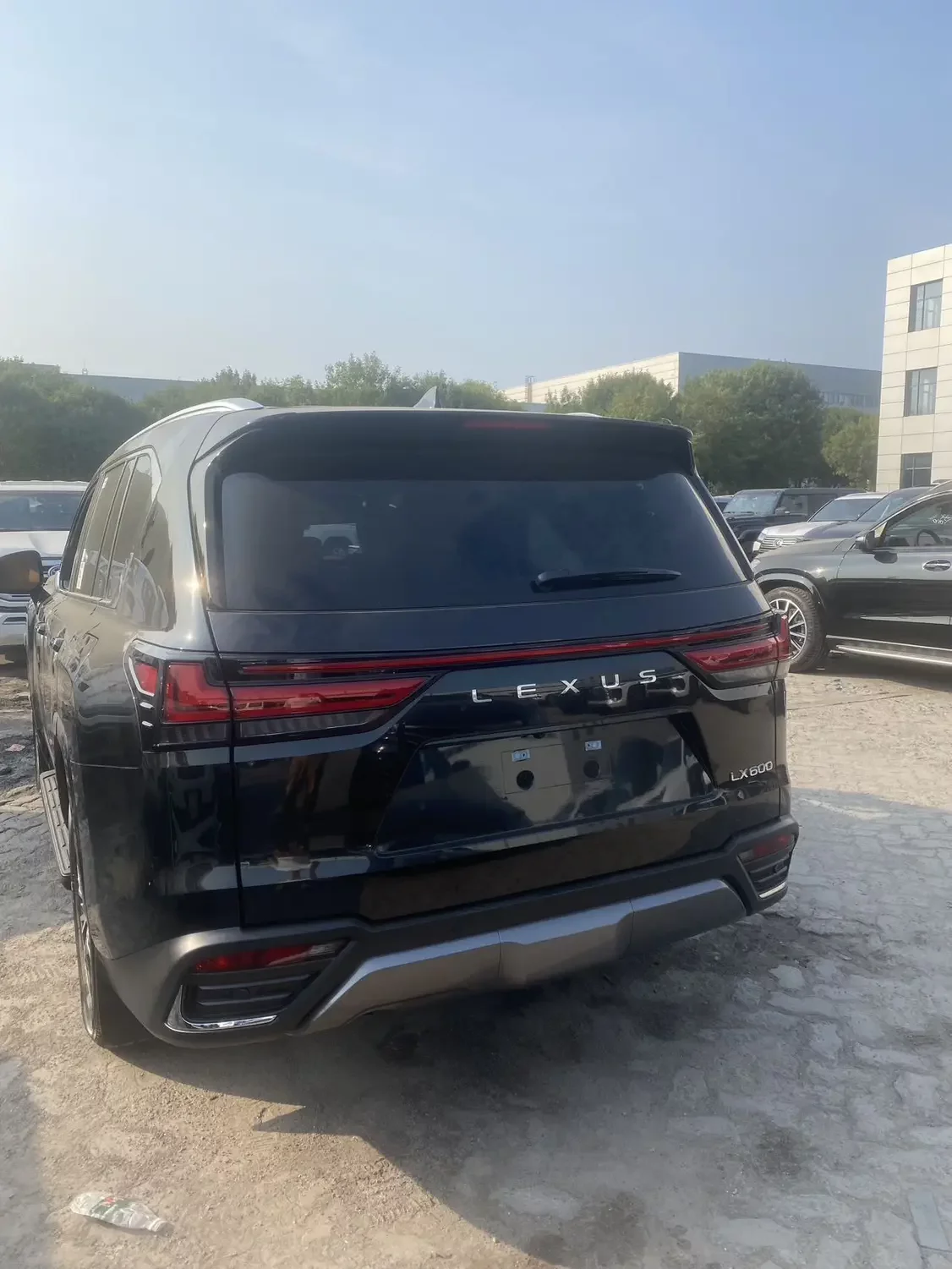 Lexus LX
