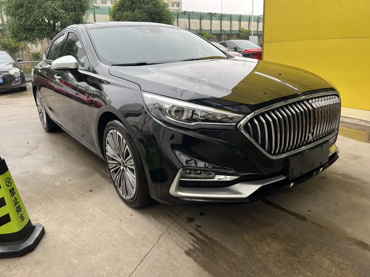 Hongqi H5 classic