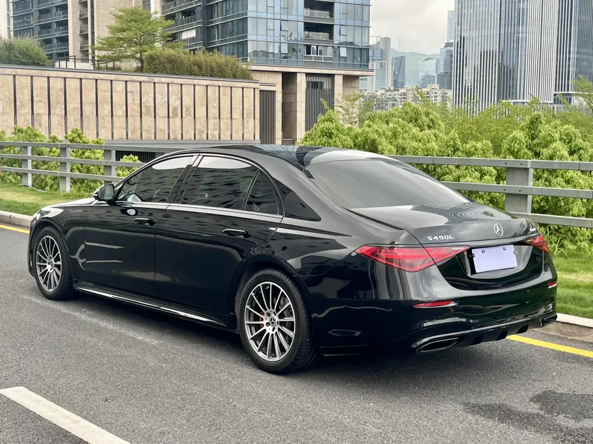 Mercedes-Benz S Class
