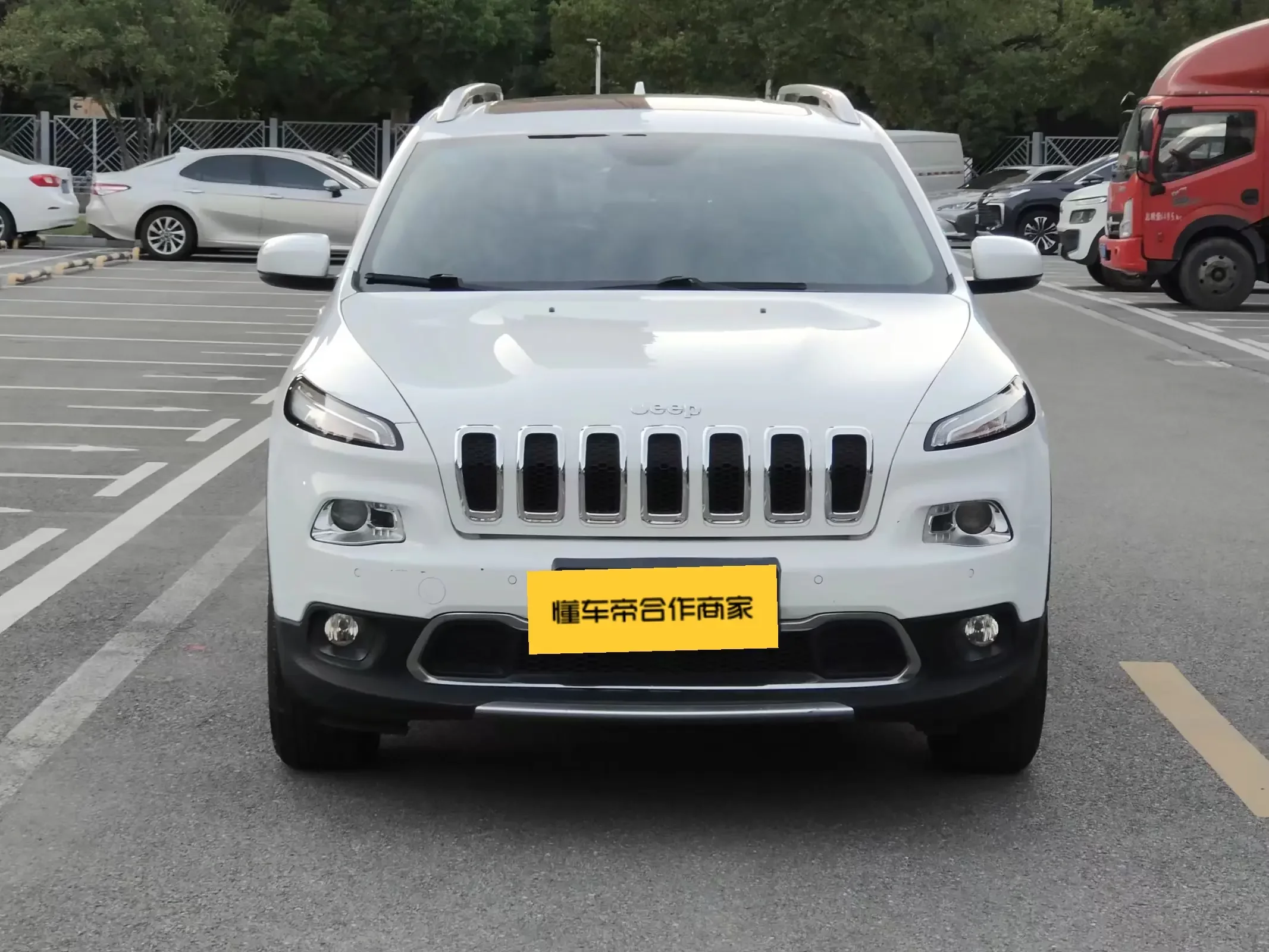 Jeep Cherokee  из Китая