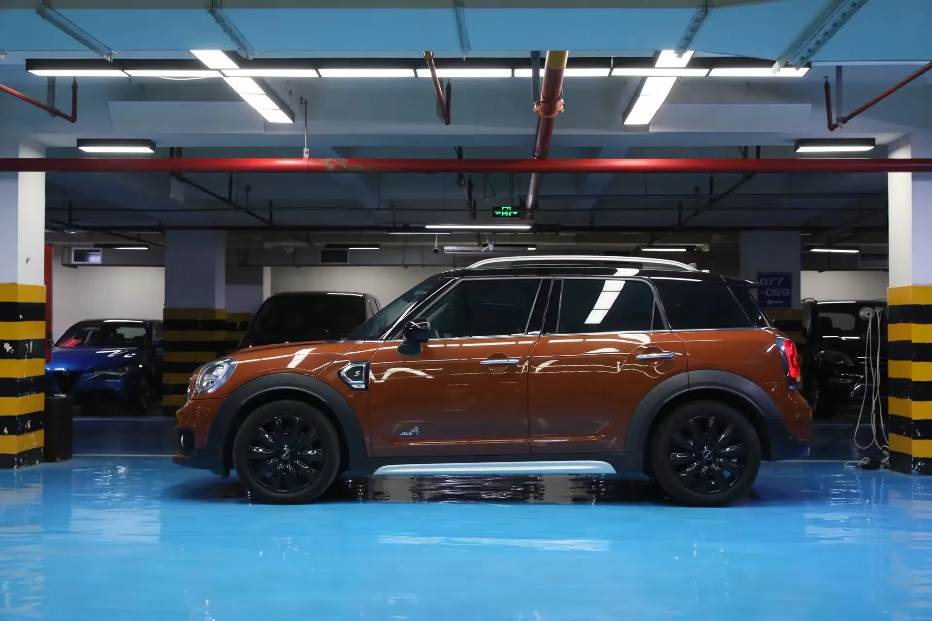 MINI COUNTRYMAN