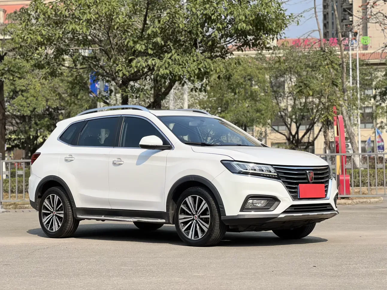 Roewe RX5